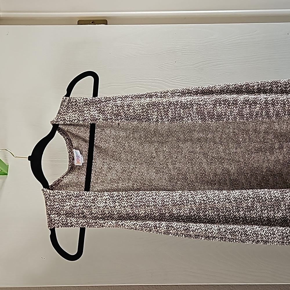 Sleevless shirt